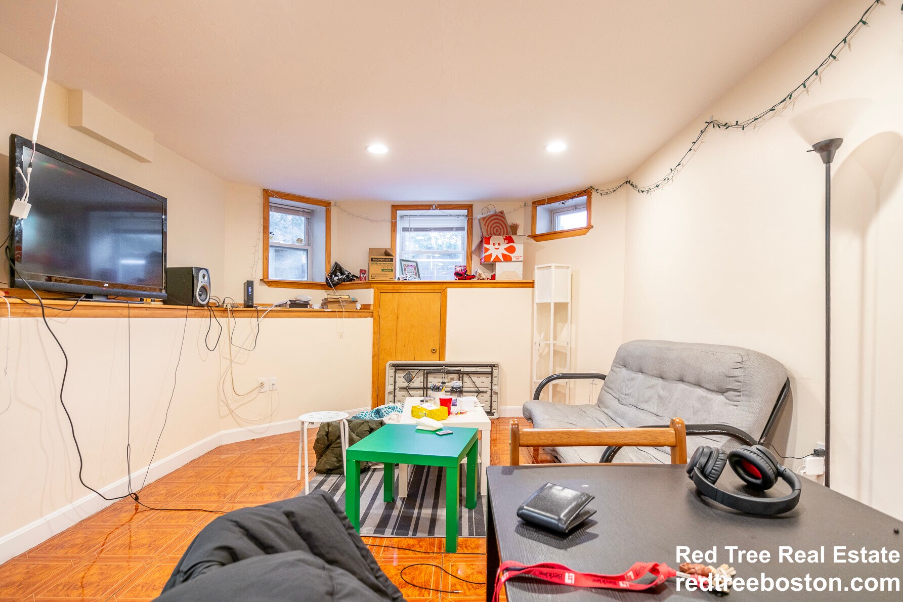 Building Photo - 79 Thatcher St