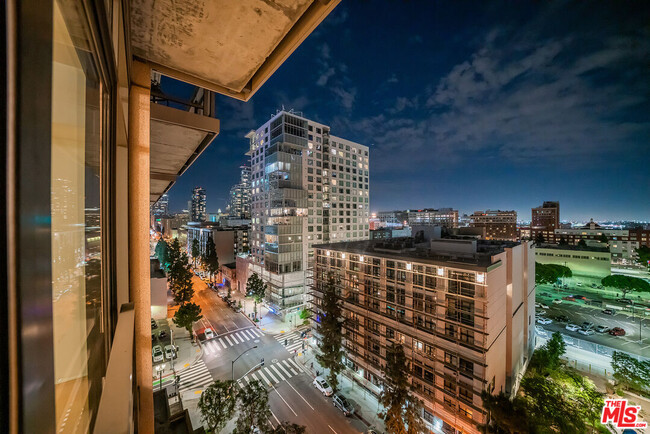 Building Photo - 1111 S Grand Ave