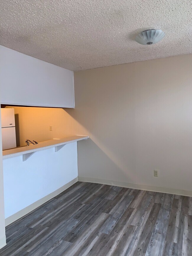 Building Photo - 4423 Val Verde Ct
