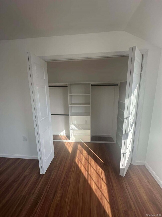 Building Photo - 134-14 159th St