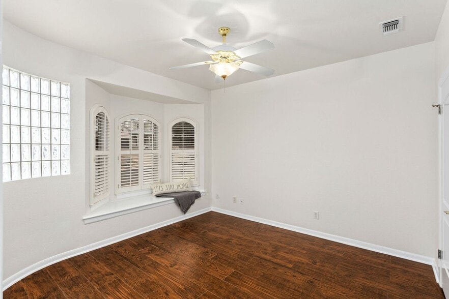 Building Photo - 3411 Nightfall