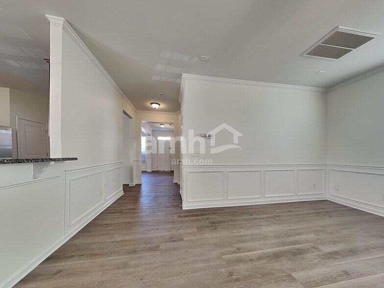 Building Photo - 8919 Cinder Ln