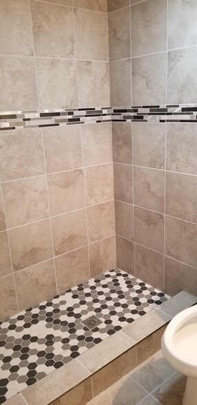 Building Photo - 7452 Fountain Head Dr