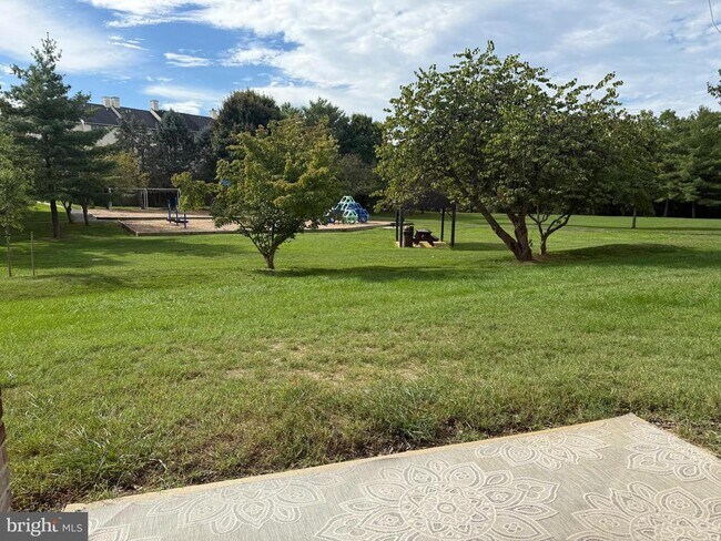 Building Photo - 2125 Wainwright Ct