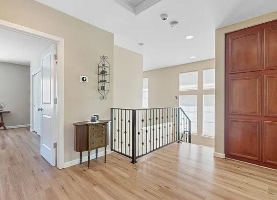 Building Photo - 1636 Springhill Dr
