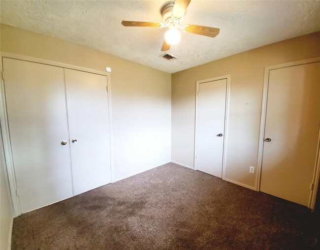 Building Photo - 11503 Stansberg Dr