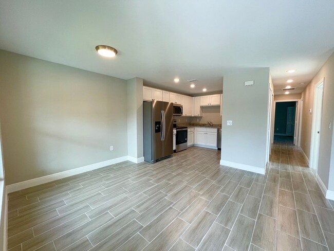 Building Photo - Brand New- UPDATED 3 Bedroom 2 Bath Duplex...