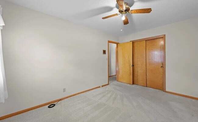 Primary Photo - 813 NE 86th St