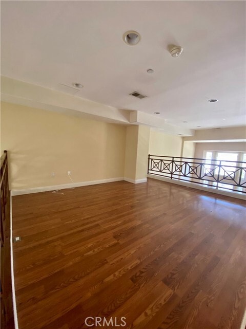 Building Photo - 4959 Laurel Canyon Blvd