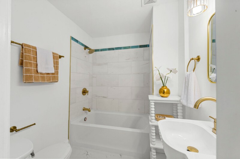 Building Photo - 7472 Hazel Ave