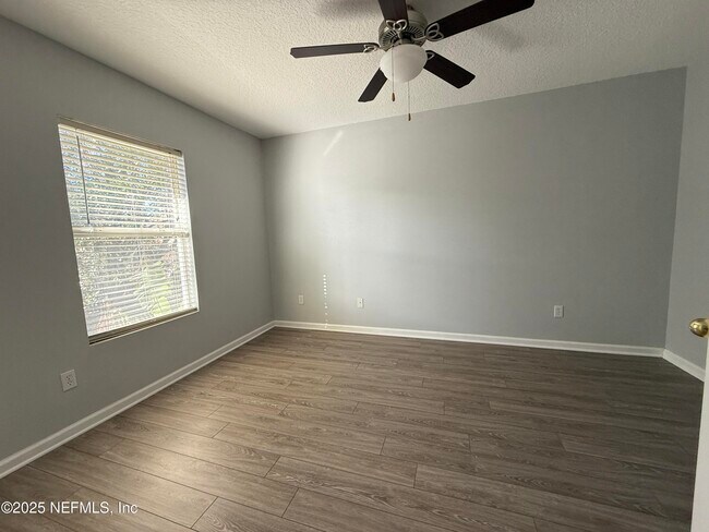 Building Photo - 1865 Green Springs Cir