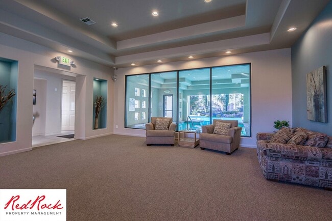 Building Photo - Remarkable 3 Bedroom Condo Next to Sunbroo...