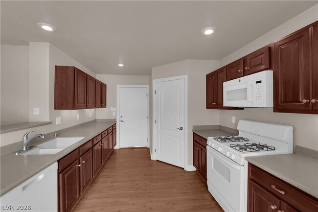 Building Photo - 8516 Little Fox St