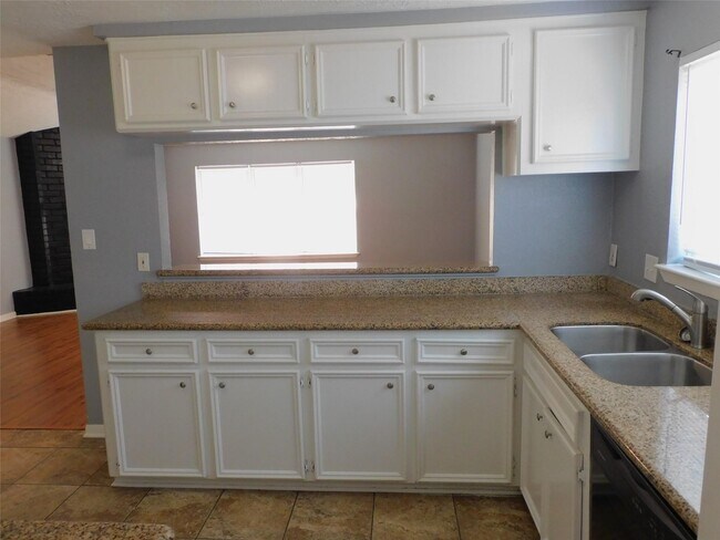 Building Photo - 1338 Leadenhall Cir