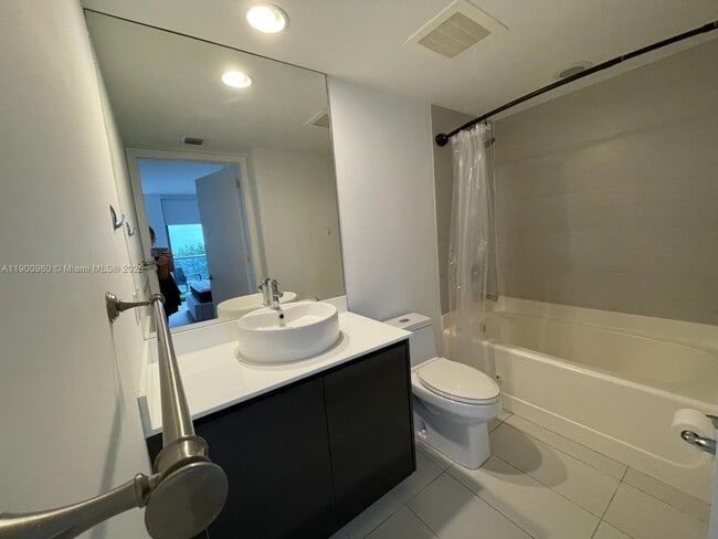 Building Photo - 31 SE 6th St