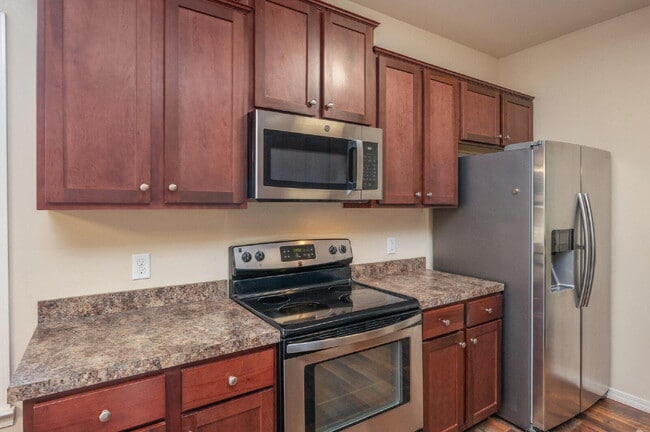 Building Photo - 646 Hunters Ridge Rd
