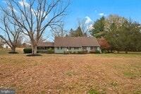 Building Photo - 3839 Blenheim Rd