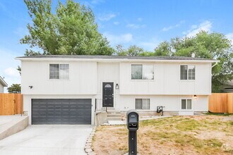 Building Photo - 7987 S 2760 W
