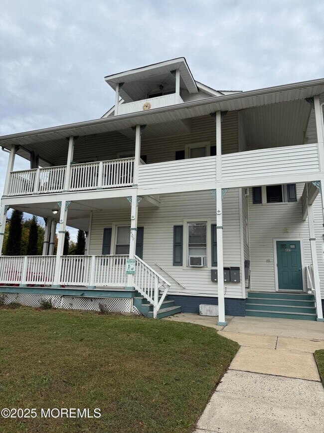 Building Photo - 409 Sixth Ave