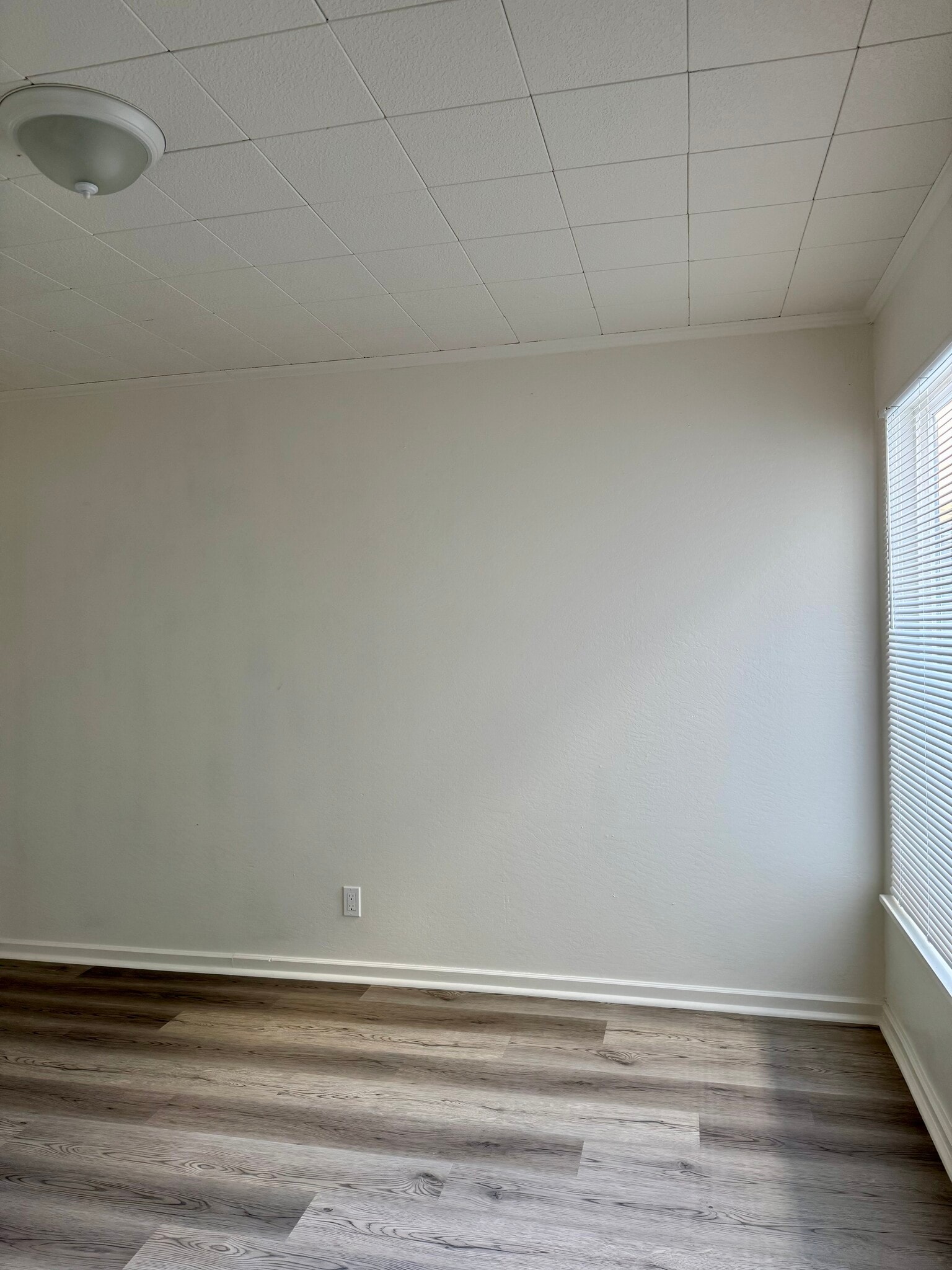 Building Photo - 554 Monterey Blvd