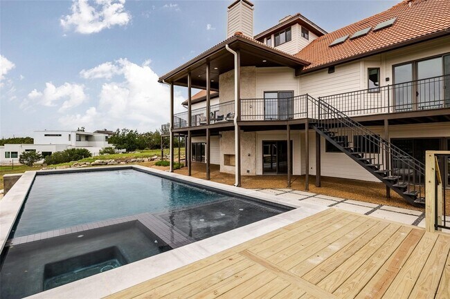 Building Photo - 3901 Peak Lookout Dr