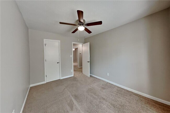 Building Photo - 2974 Sloans Way