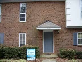 Building Photo - Great location off Millbrook near 70! 2 Bedroom ~2 bath~ pets negotiable! No HOA!