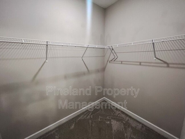 Building Photo - 388 Dundee Farm Rd