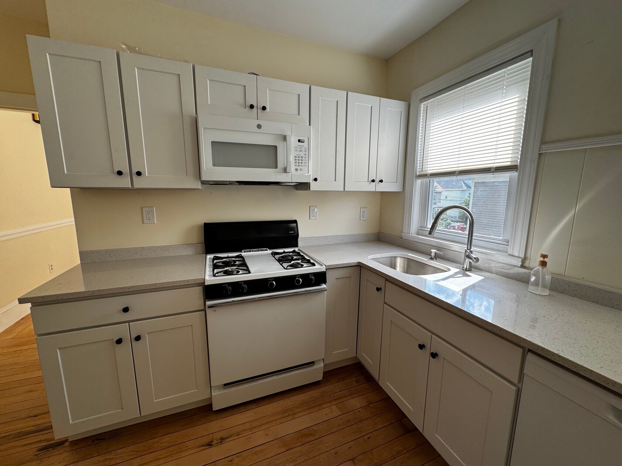 Building Photo - 65 Wareham St