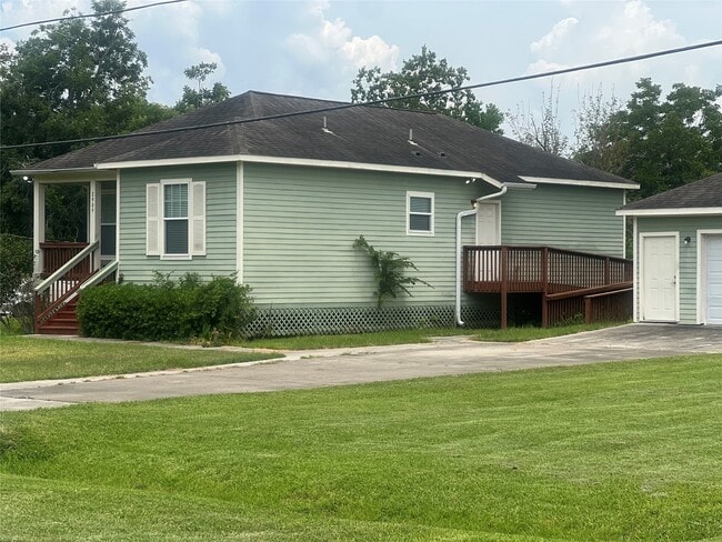 Building Photo - 2909 H Ave