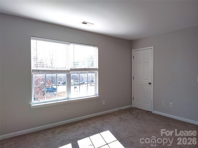 Building Photo - 12444 Caracara Ct