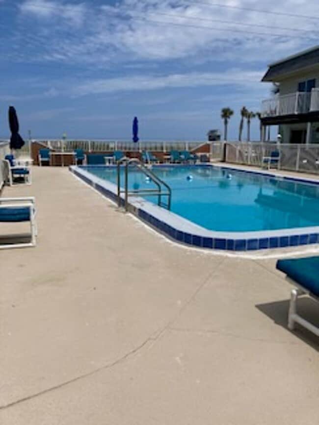 Building Photo - 2820 Ocean Shore Blvd