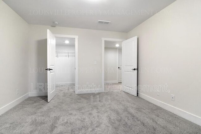Building Photo - 6523 Ashley Springs Ct