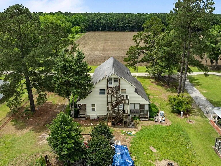 Building Photo - 396 James Tart Rd