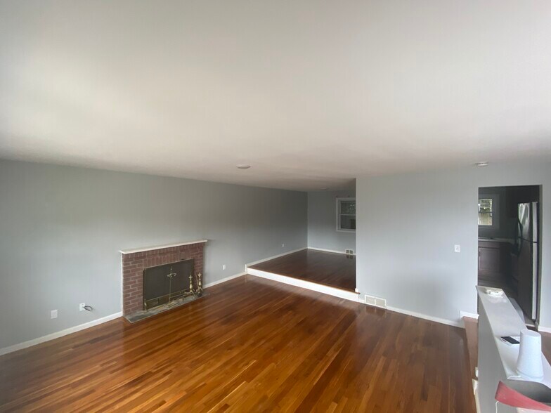 Living Room - 121 Orlando St