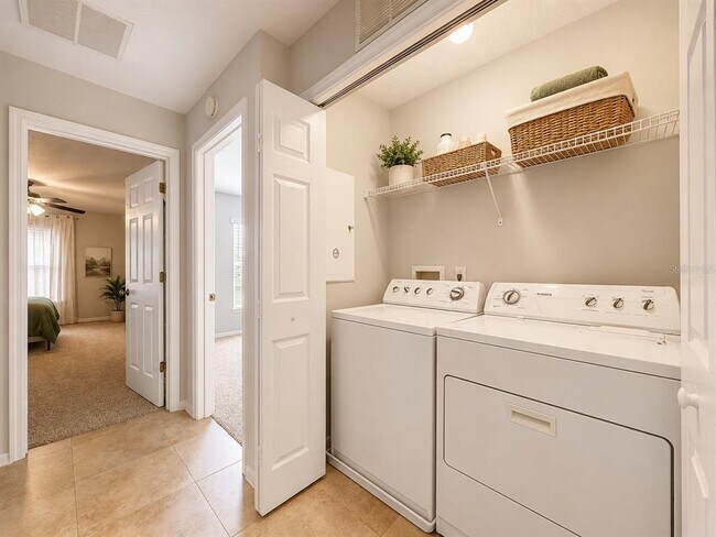 Building Photo - 3599 Caruso Pl