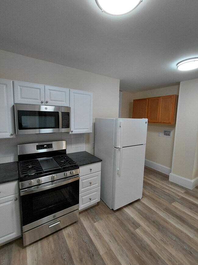 Building Photo - 163 Washington St