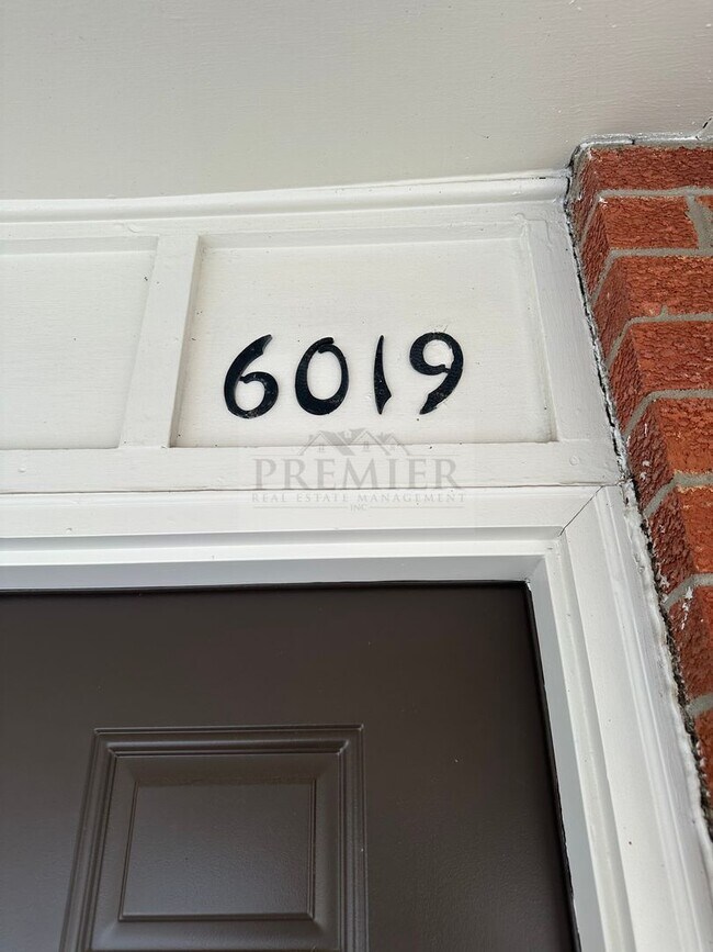 Building Photo - 6019 Barton Ave