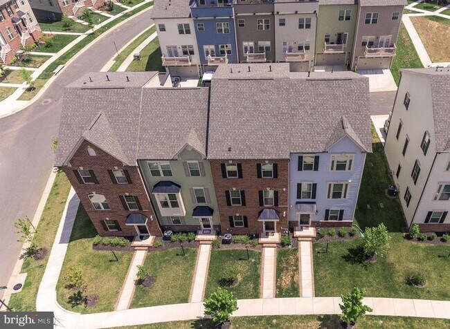 Building Photo - 18095 Red Mulberry Rd