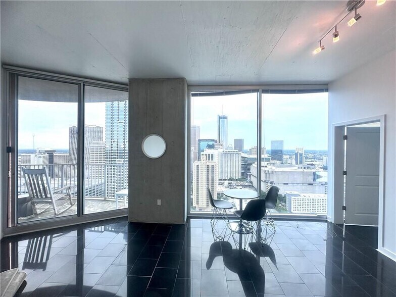 Building Photo - 400 W Peachtree St NW