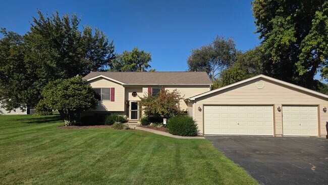 Primary Photo - 3611 Fawn Ln