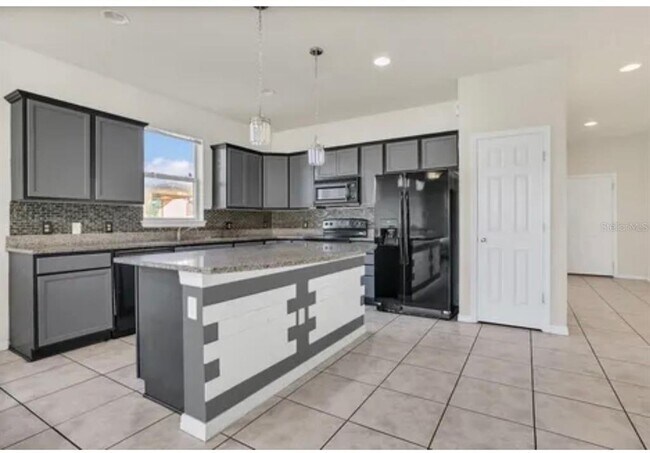 Building Photo - 3911 Baja Dr