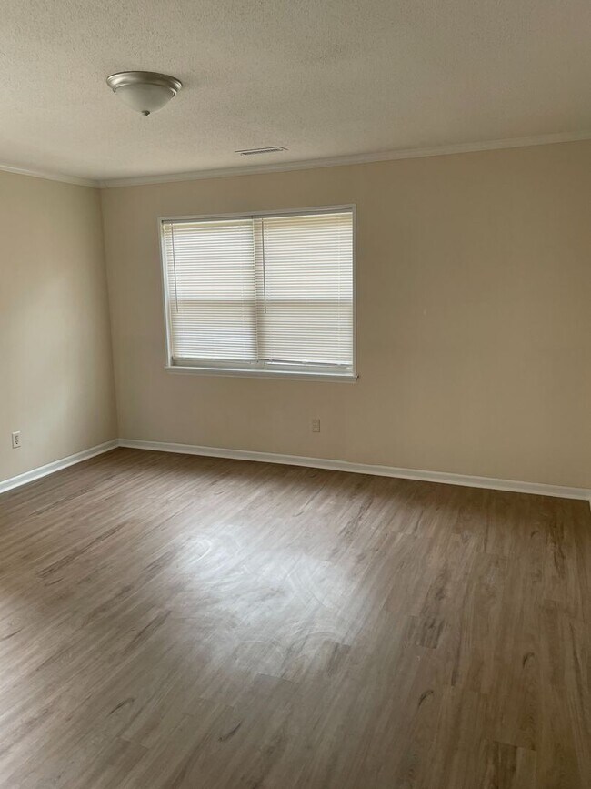 Bedroom 3 - 546 Orangeburg Rd