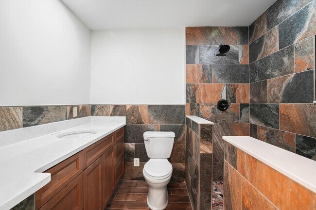 Building Photo - 7712 Dolly Dr