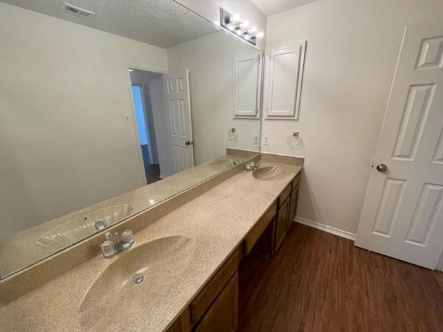 Building Photo - 8508 Willow Creek Ct