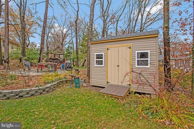 Building Photo - 15805 Wayne Ave