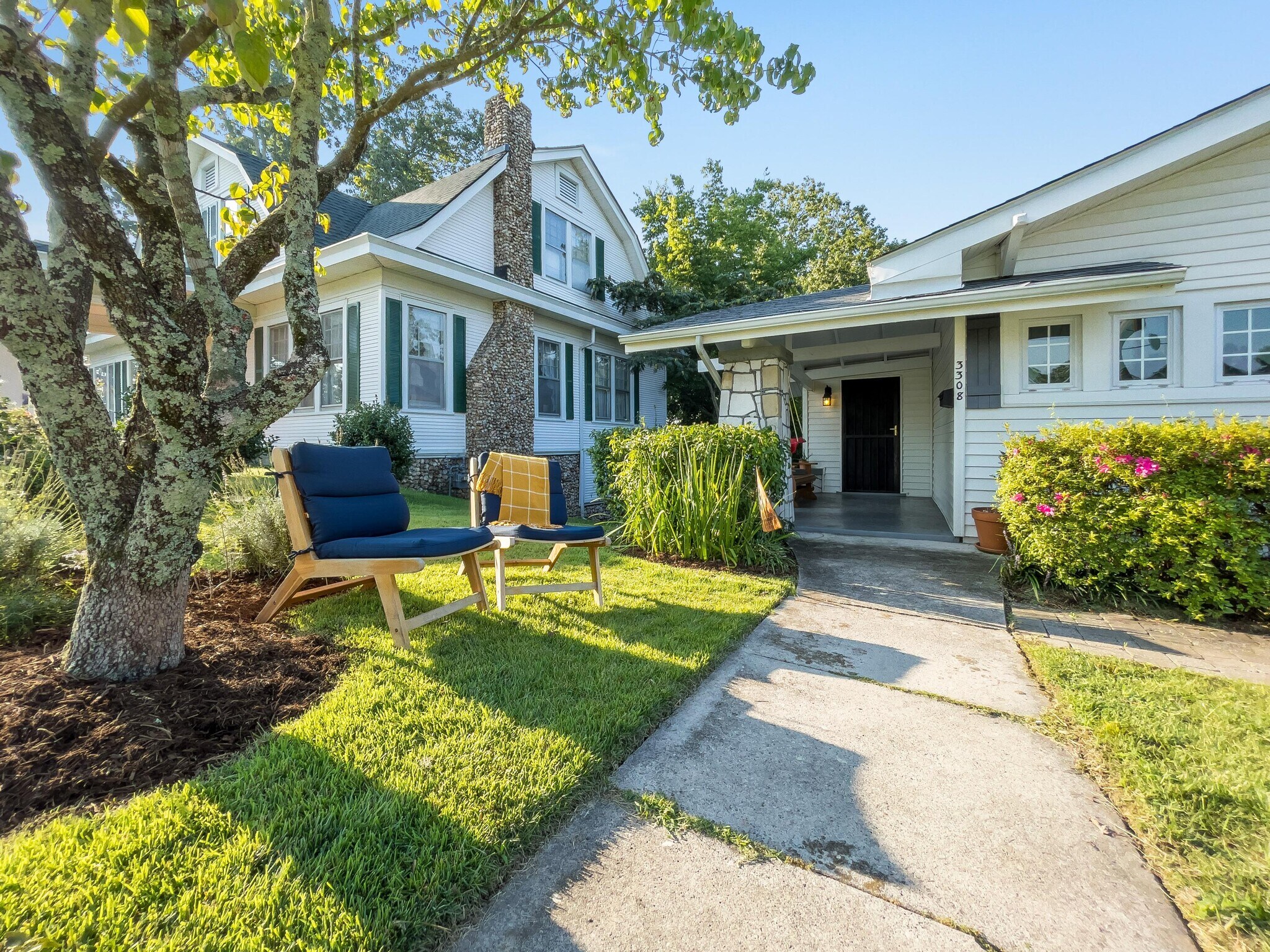 Building Photo - 3308 Alta Vista Dr