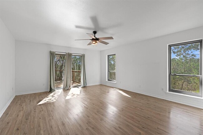 Building Photo - 104 Timpanagos Dr