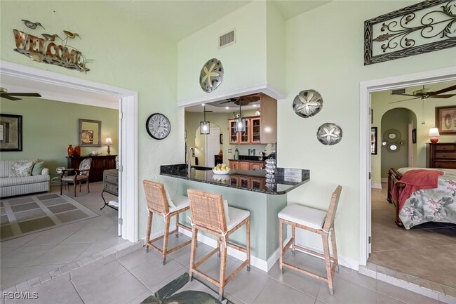 Building Photo - 5515 SW 12th Ave