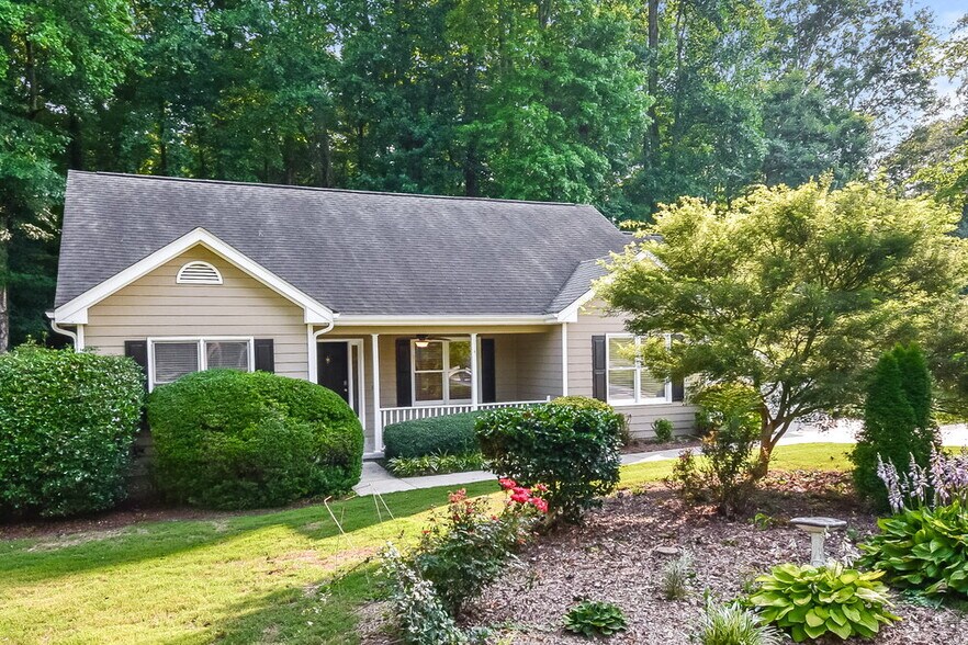 Building Photo - 120 Brookhaven Ln